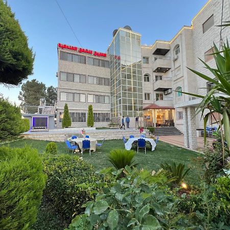 Al Farooq Hotel Apartments Amman Exteriör bild