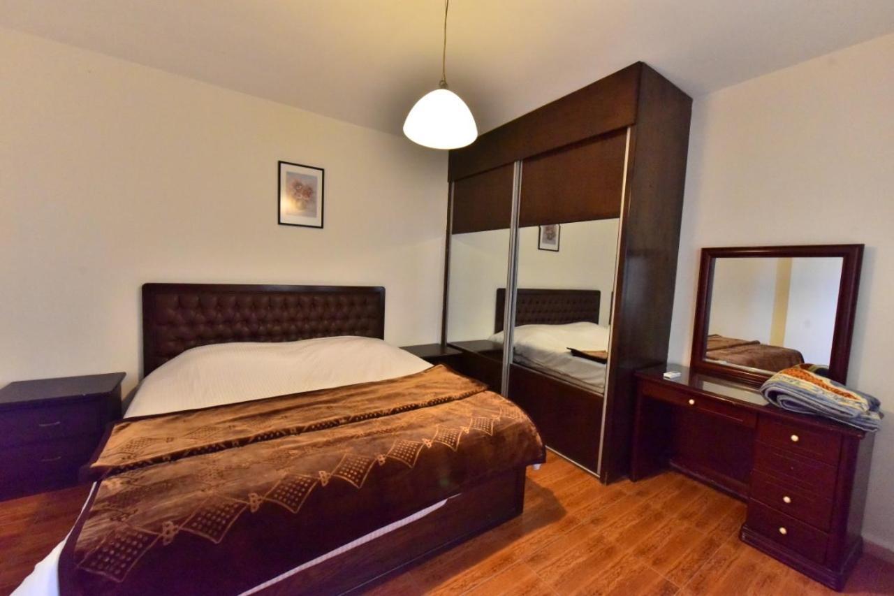 Al Farooq Hotel Apartments Amman Exteriör bild