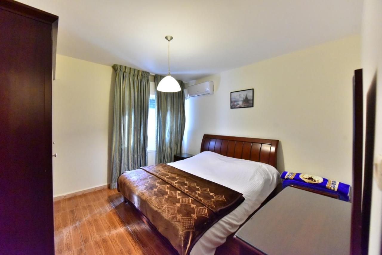 Al Farooq Hotel Apartments Amman Exteriör bild