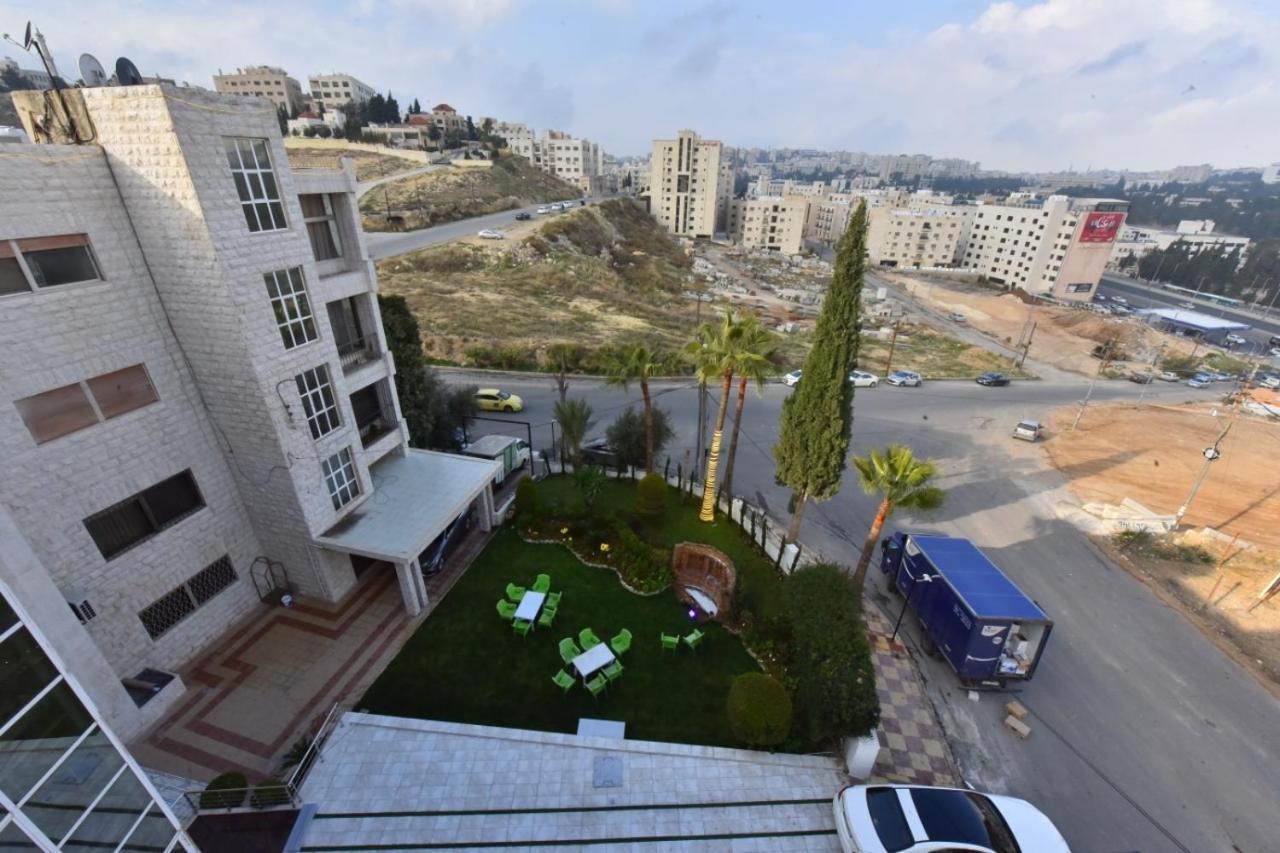 Al Farooq Hotel Apartments Amman Exteriör bild
