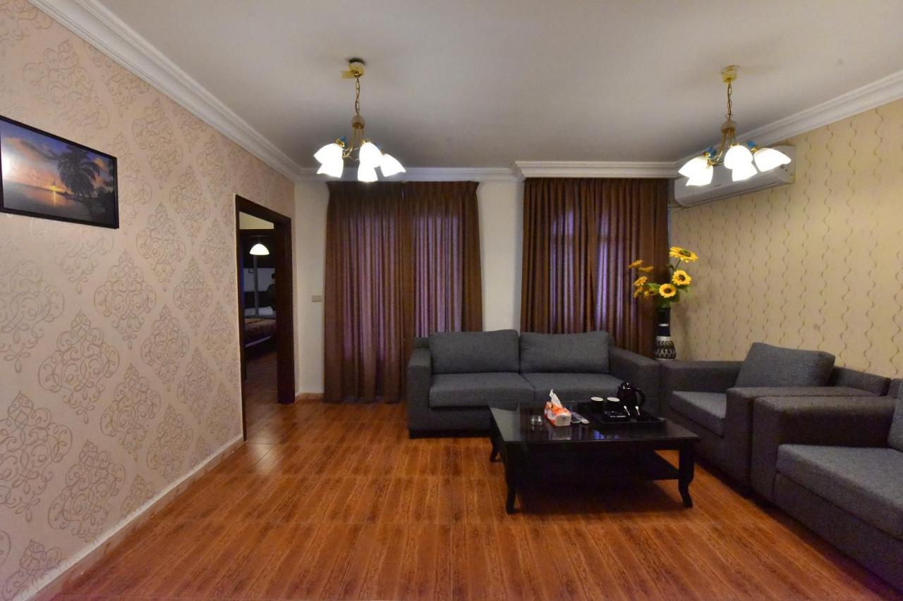 Al Farooq Hotel Apartments Amman Exteriör bild