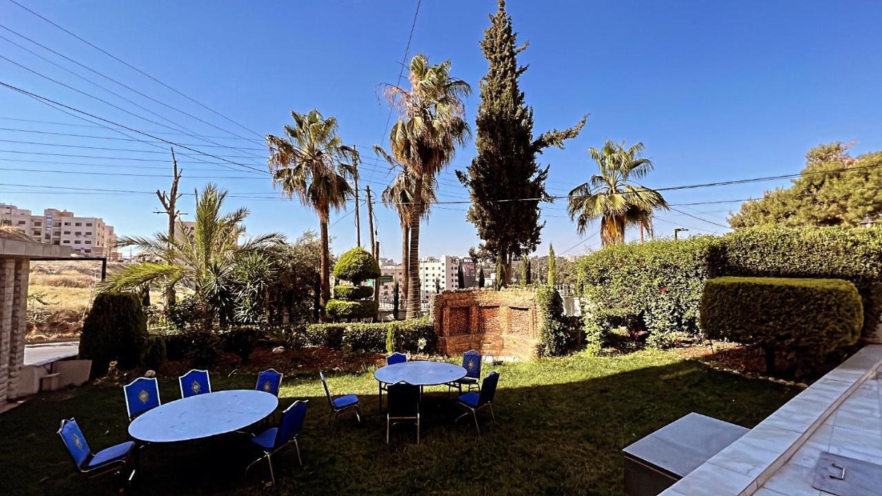 Al Farooq Hotel Apartments Amman Exteriör bild